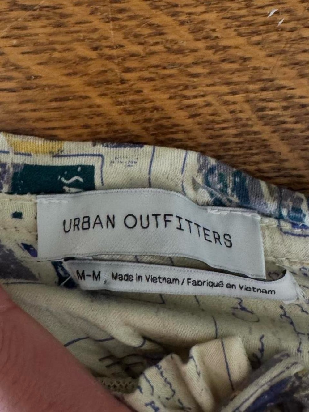 Urban Outfitters Blue & Cream Printed Tie-Front Crop Top - Picture 6 of 6